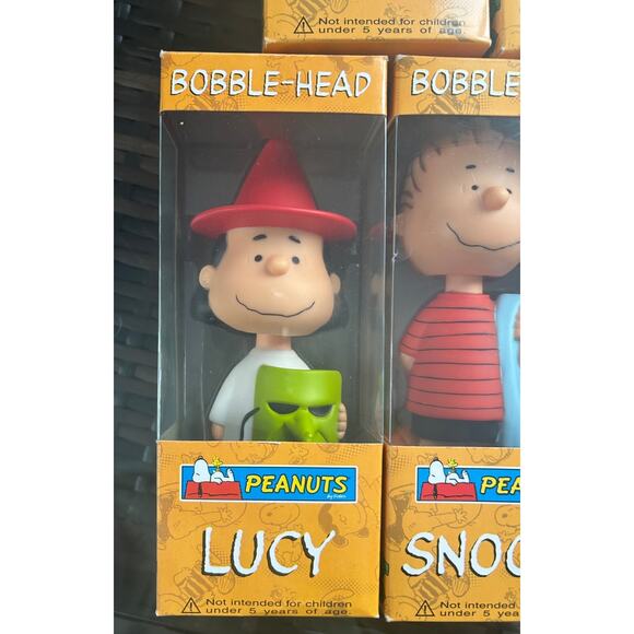 Funko Peanuts Snoopy Charlie Brown Great Pumpkin Bobble Heads NIB Set of 5 Ltd. - Picture 4 of 6